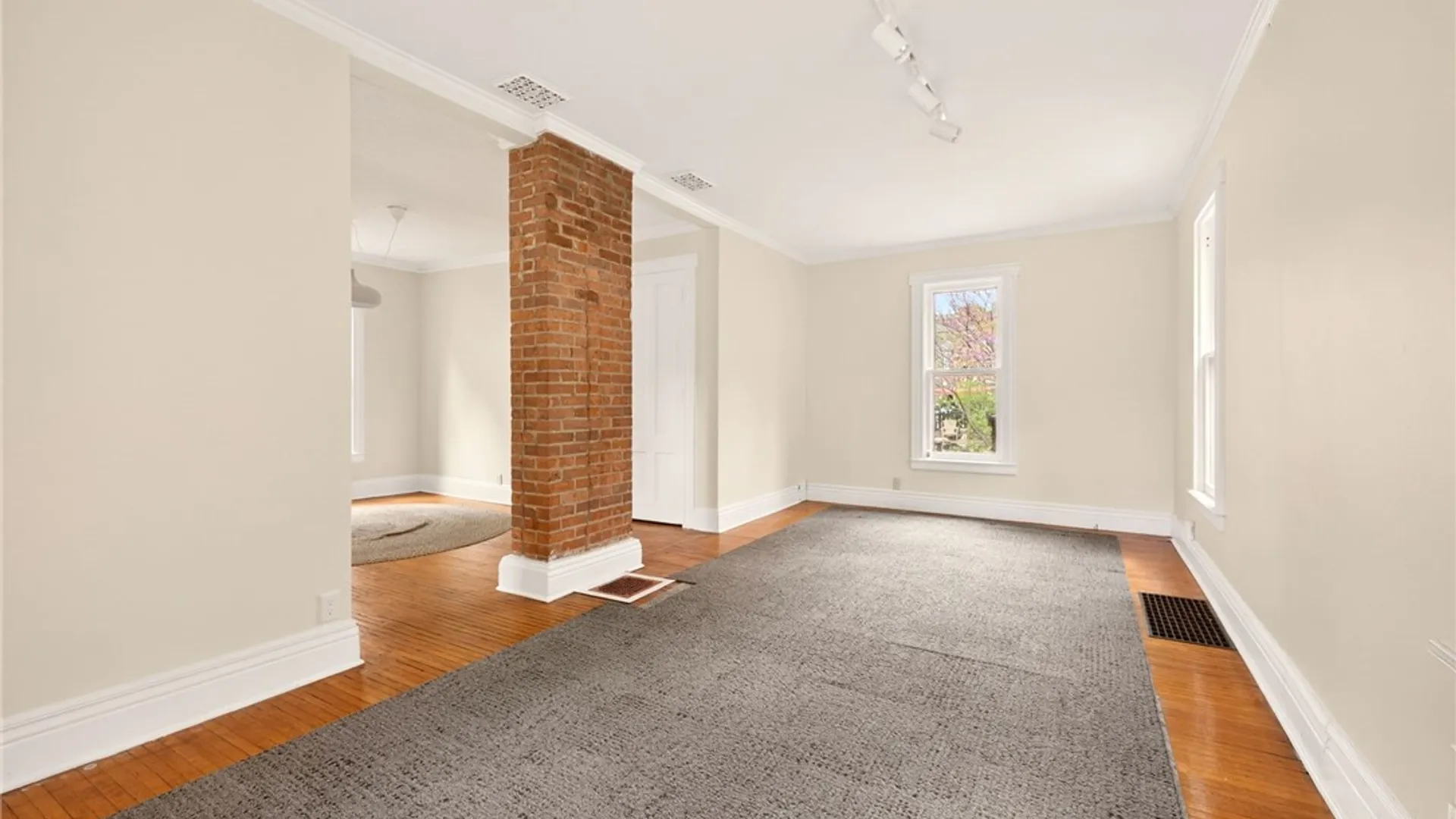 Property at 216 Linden St, Rochester, NY 14620 13