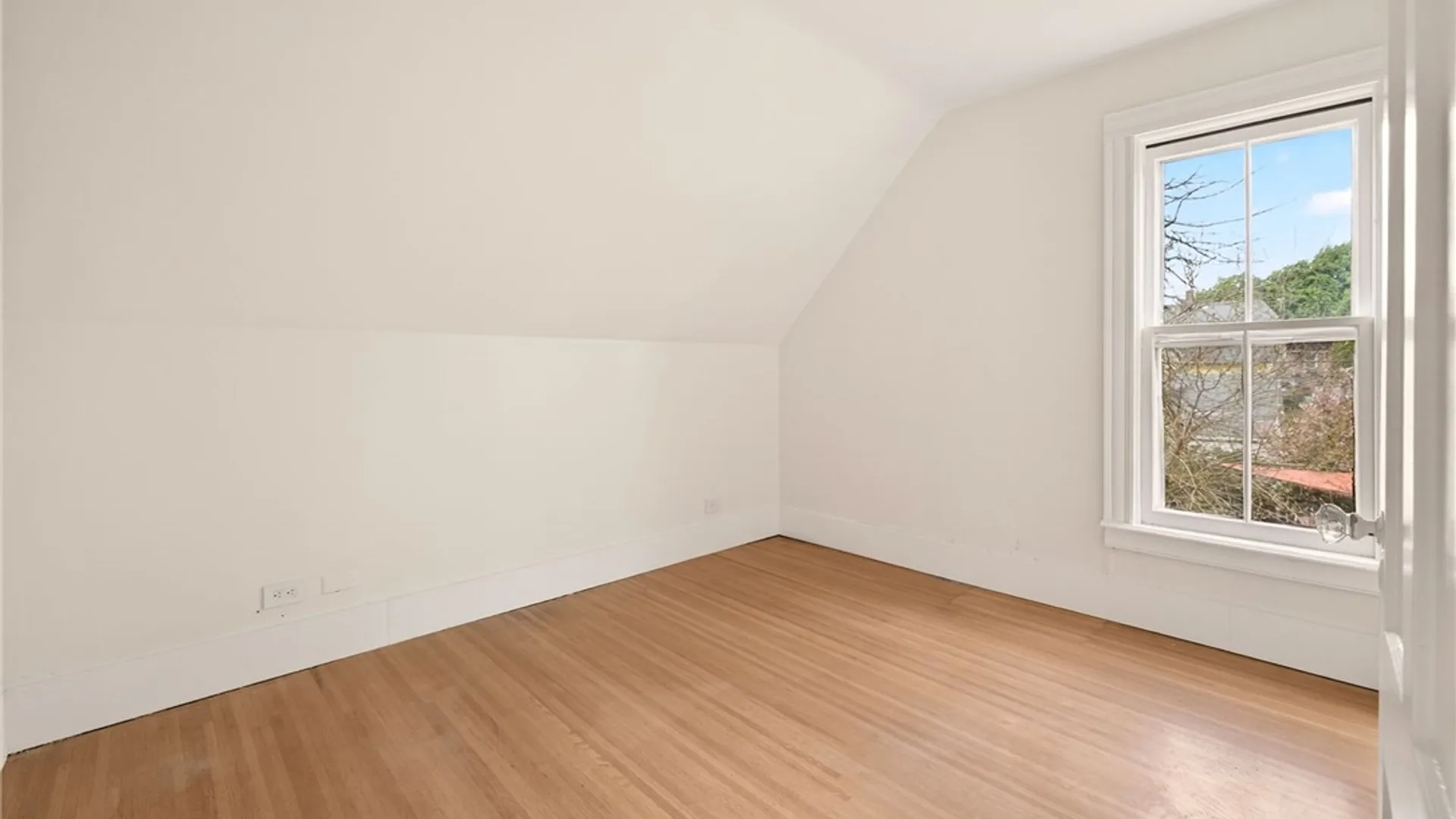 Property at 216 Linden St, Rochester, NY 14620 18