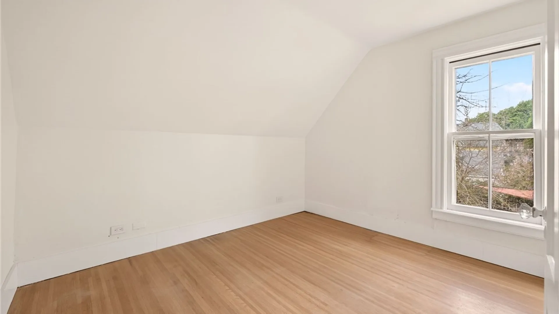 Property at 216 Linden St, Rochester, NY 14620 19