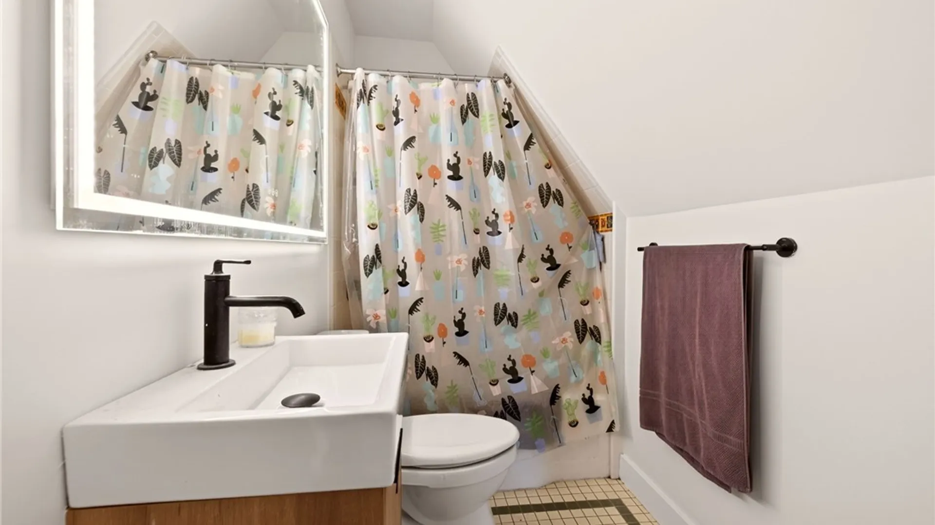 Property at 216 Linden St, Rochester, NY 14620 20
