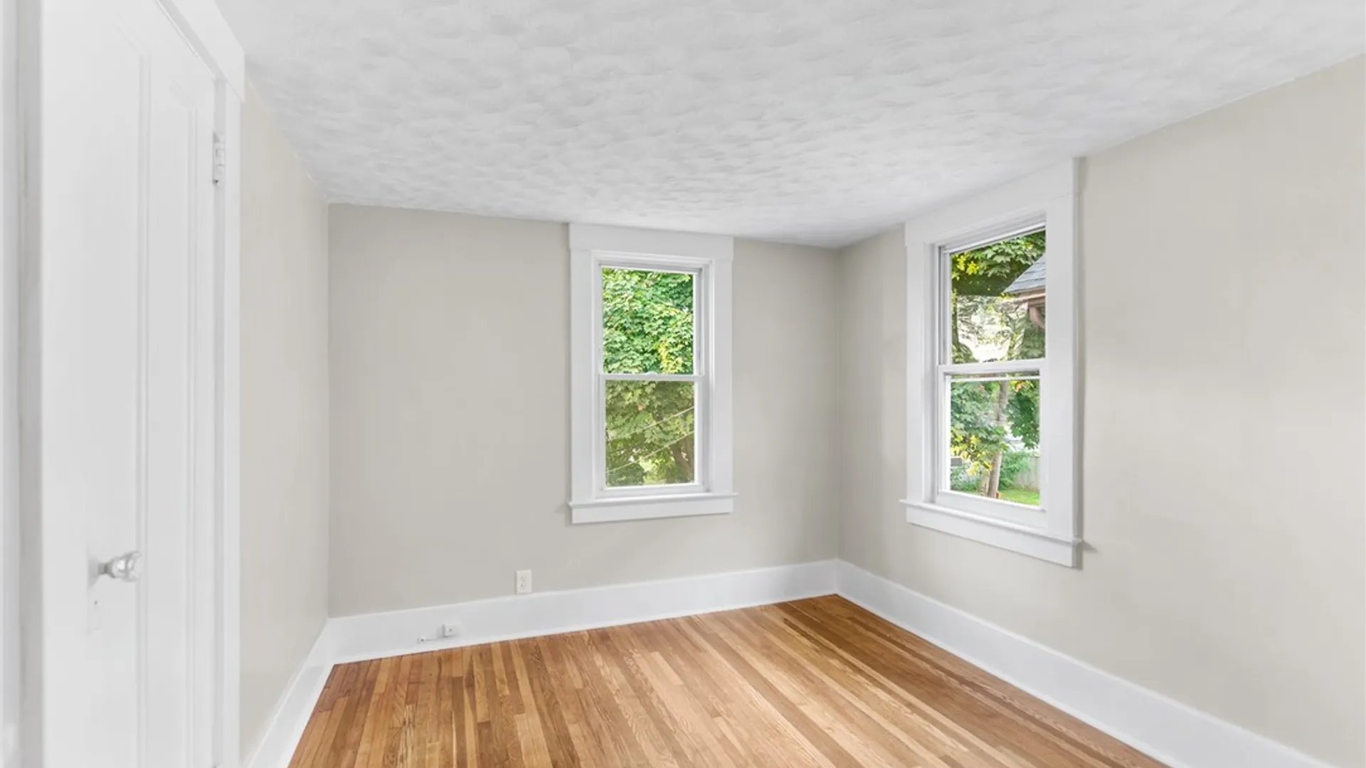 Property at 994 Atlantic Avenue, Rochester, NY 14609 15