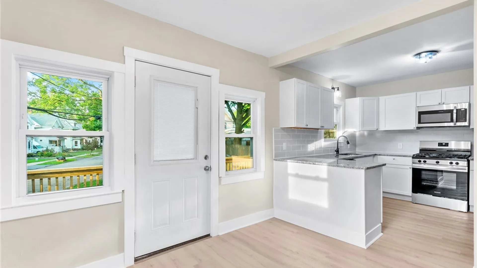 Property at 994 Atlantic Avenue, Rochester, NY 14609 4