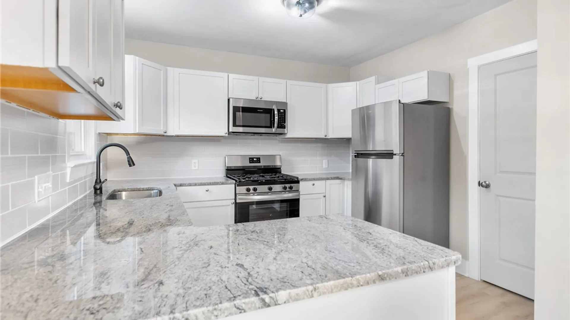 Property at 994 Atlantic Avenue, Rochester, NY 14609 5