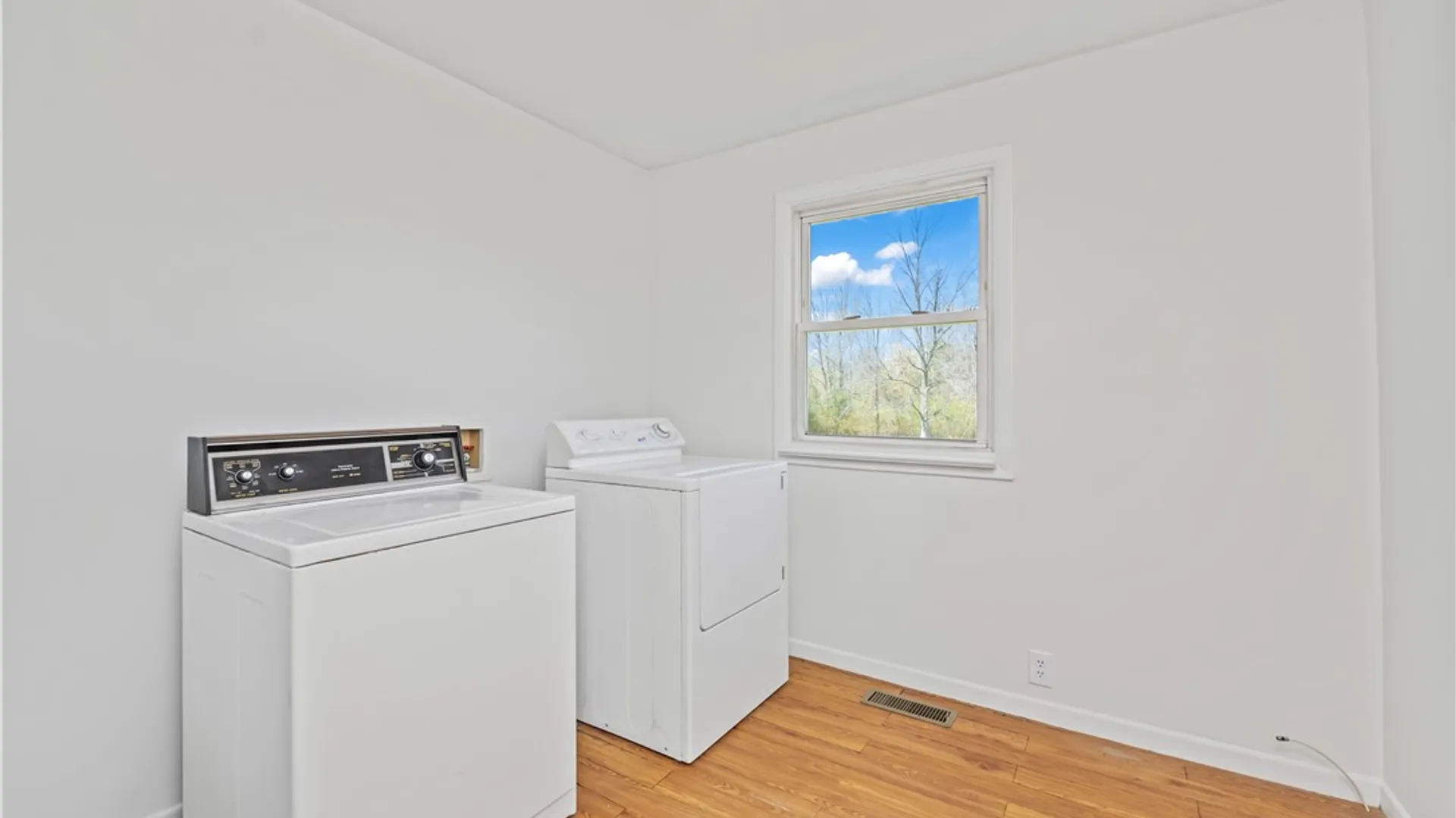 Property at 14965 Lakeshore Road, Carlton, NY 14477 13