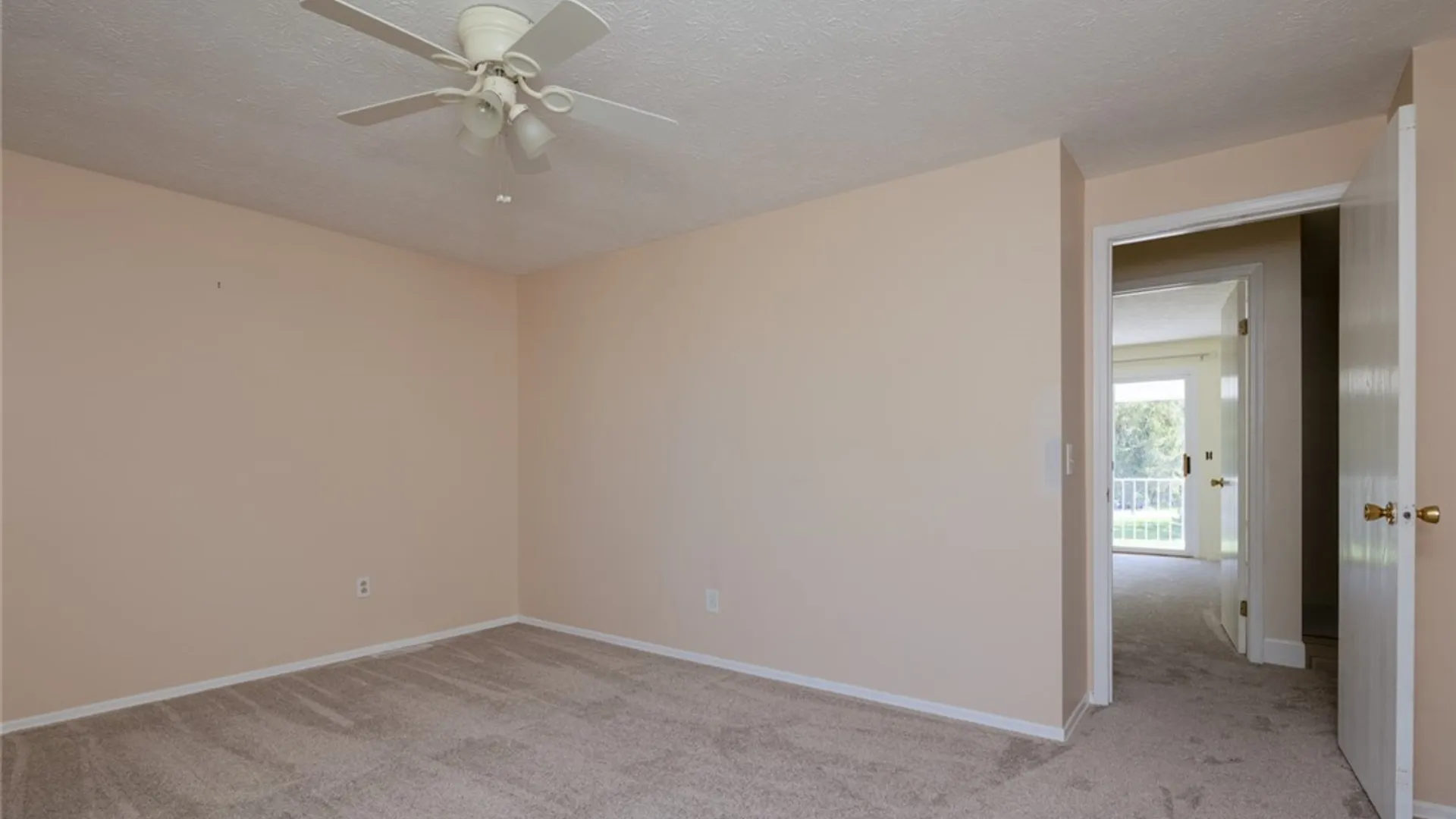 Property at 3 Southfield Drive, Webster, NY 14580 13