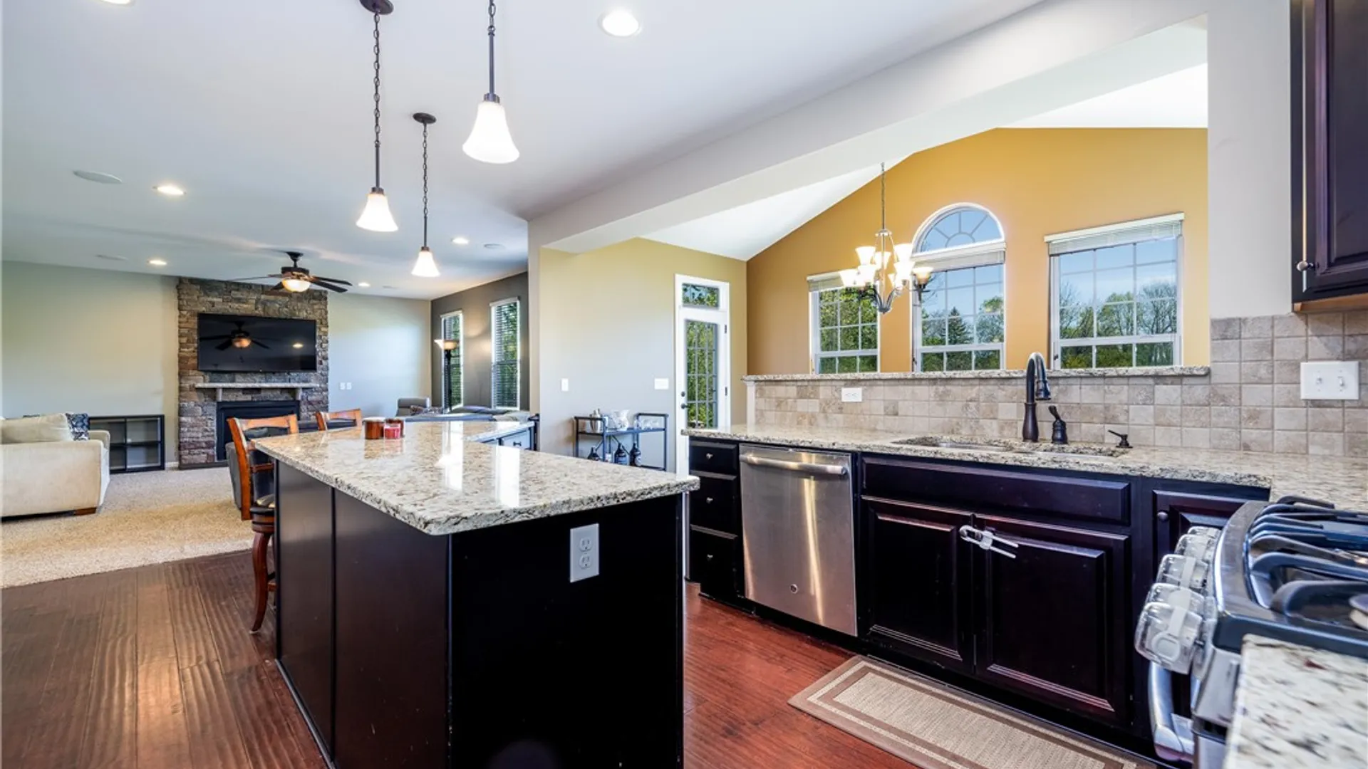 Property at 19 Whitley Court, Pittsford, NY 14534 12