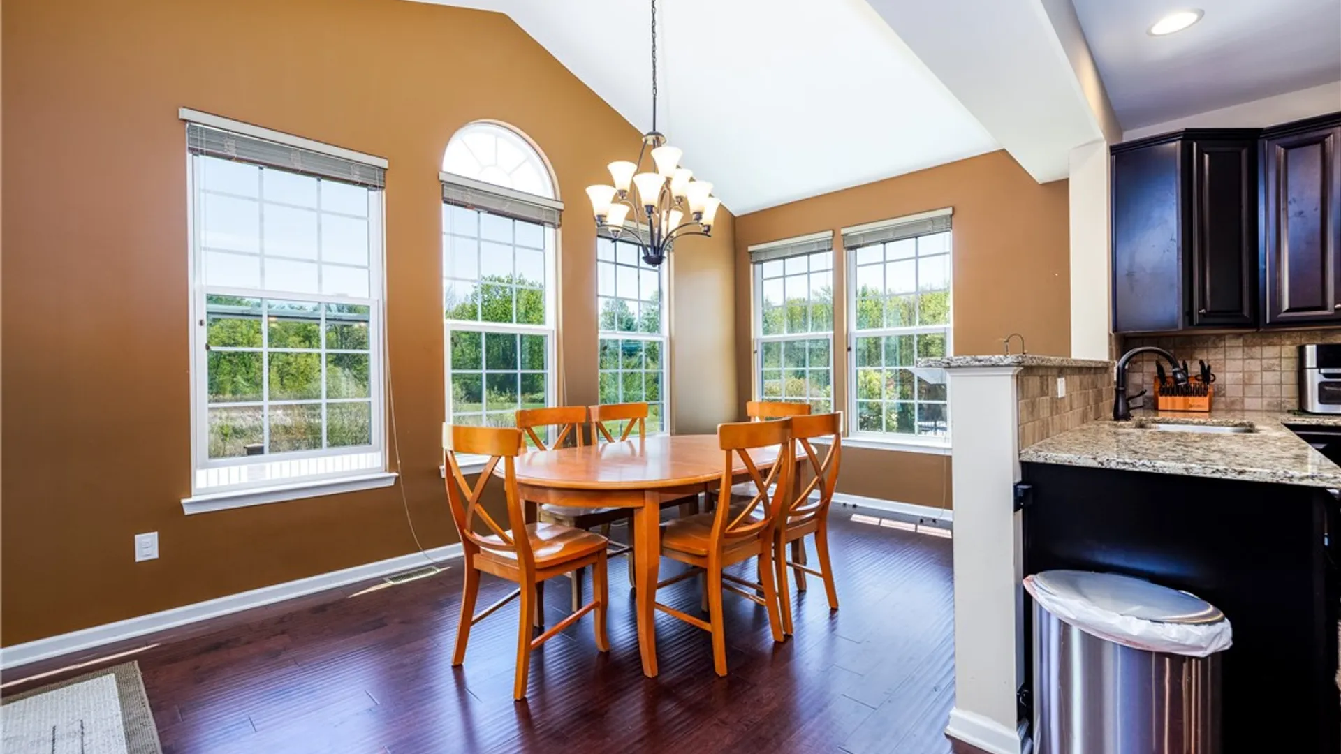 Property at 19 Whitley Court, Pittsford, NY 14534 16