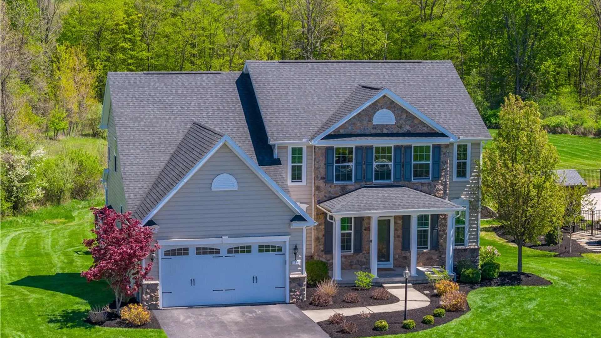 Property at 19 Whitley Court, Pittsford, NY 14534 3