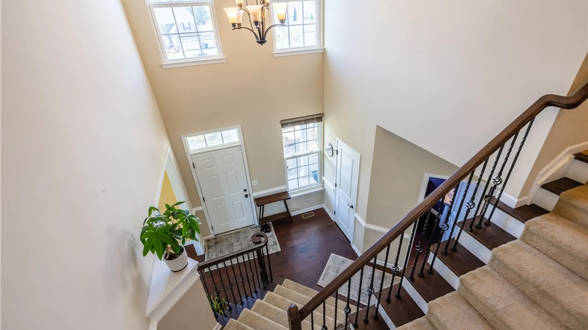 Property at 19 Whitley Court, Pittsford, NY 14534 5