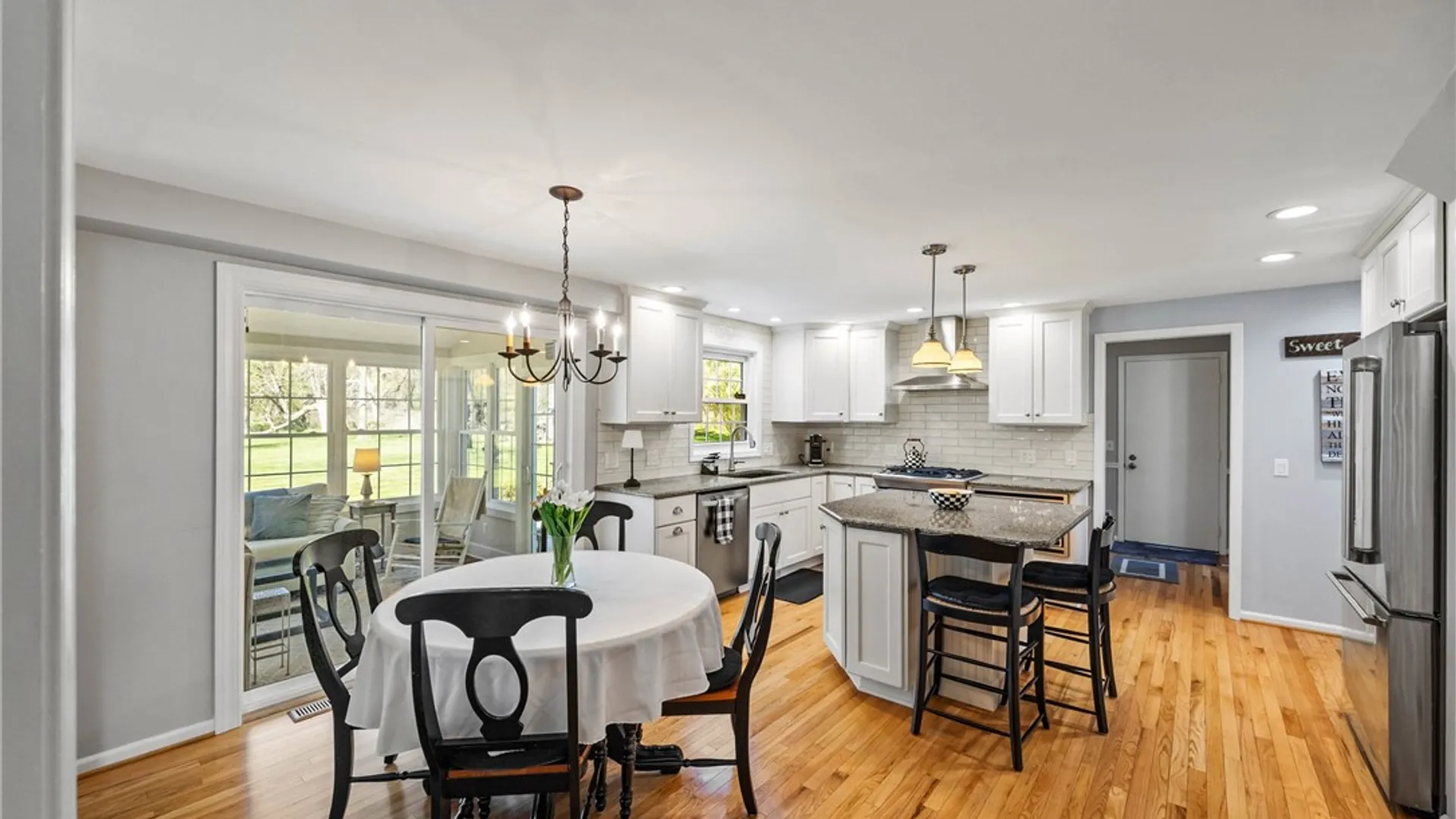 Property at 14 Summit Oaks, Pittsford, NY 14534 11