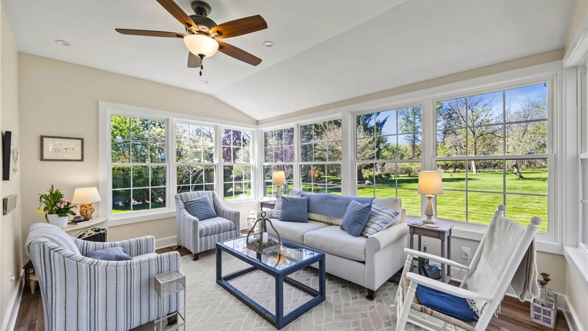 Property at 14 Summit Oaks, Pittsford, NY 14534 17
