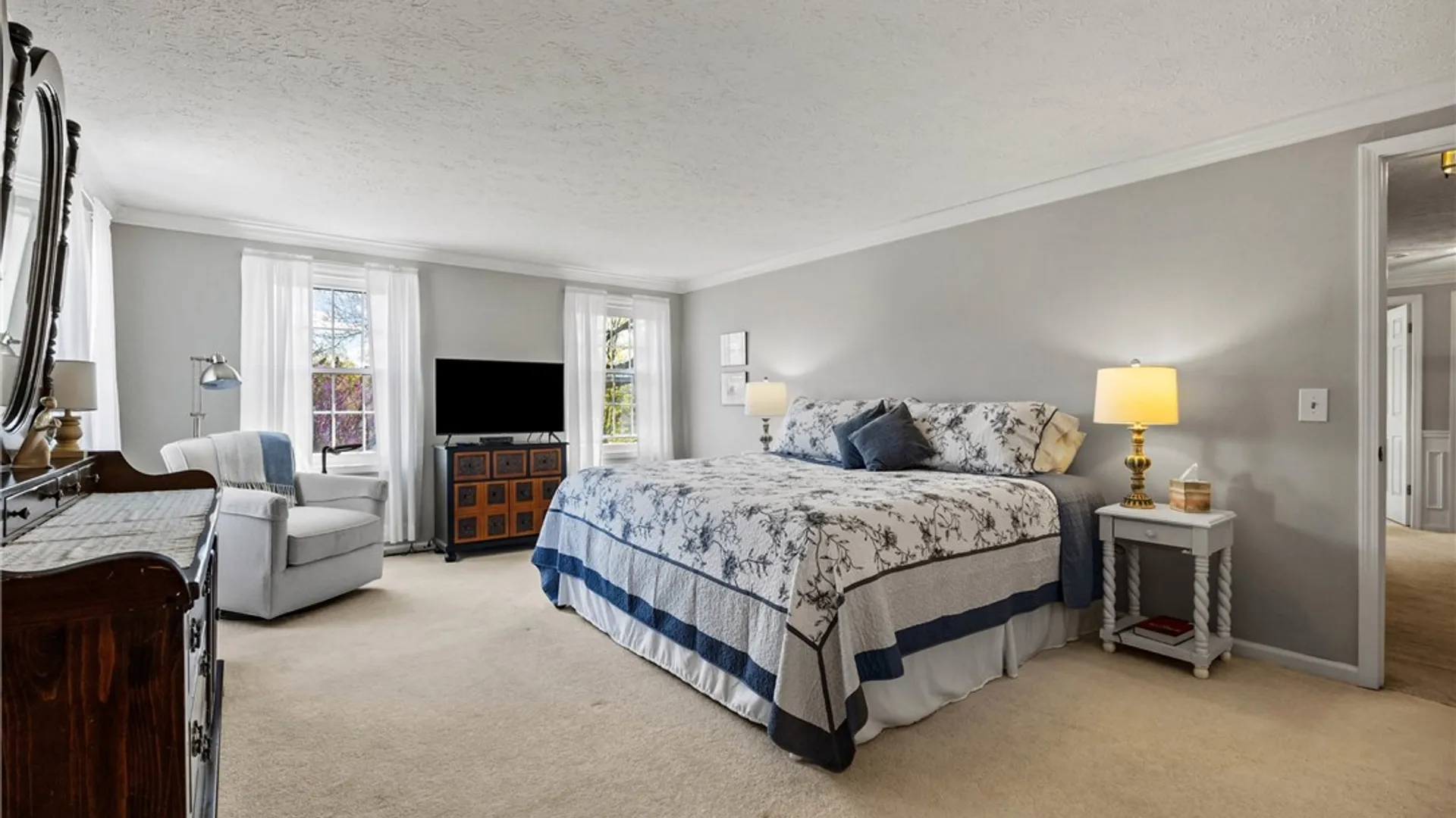 Property at 14 Summit Oaks, Pittsford, NY 14534 19