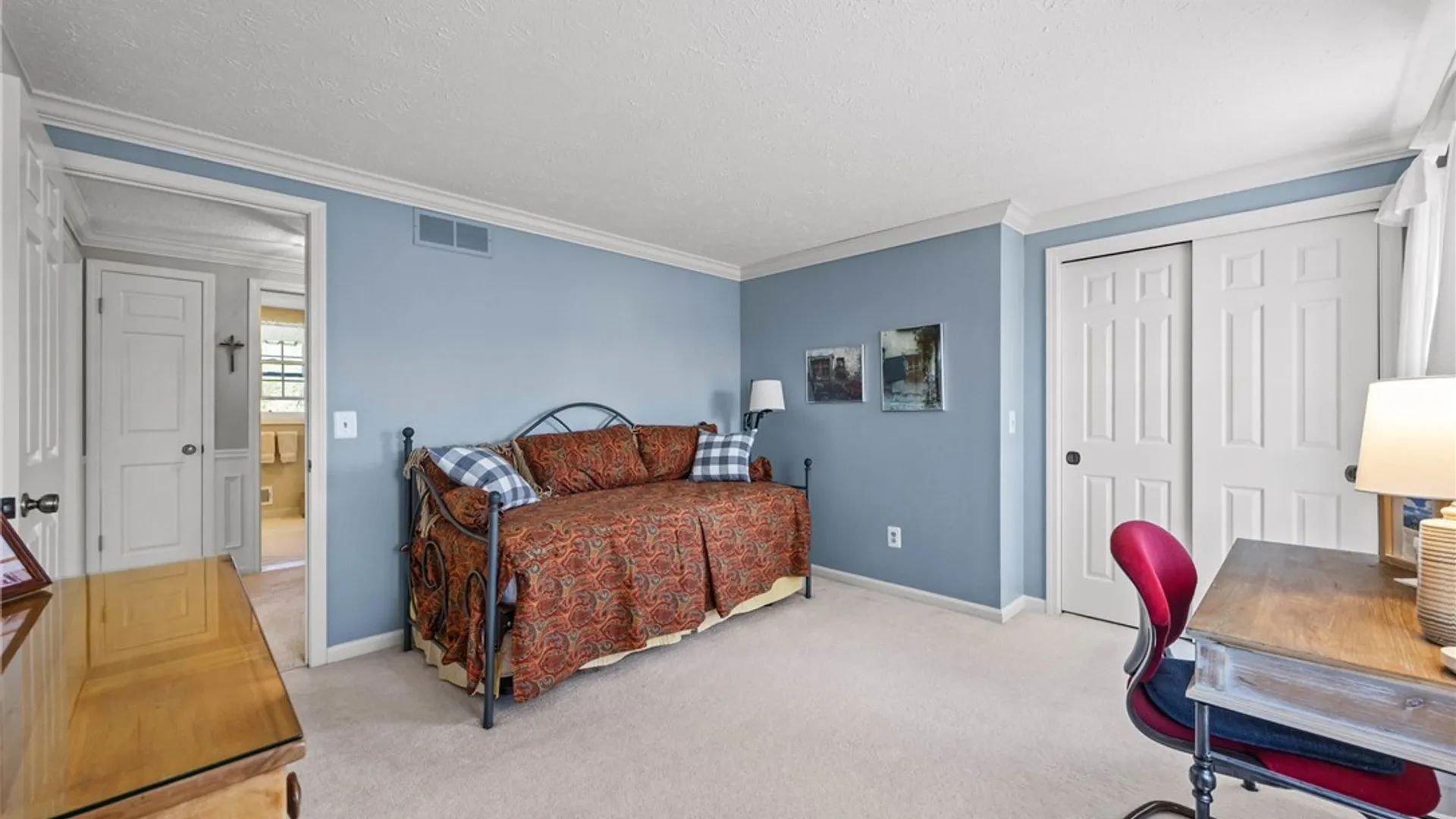 Property at 14 Summit Oaks, Pittsford, NY 14534 25