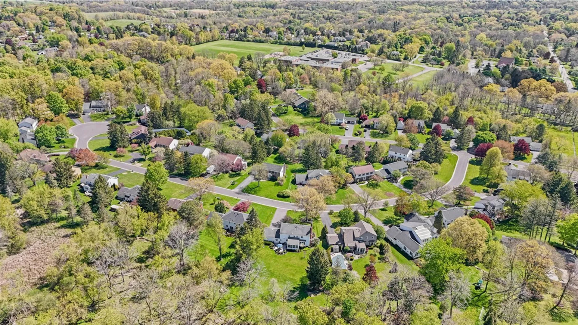 Property at 14 Summit Oaks, Pittsford, NY 14534 38