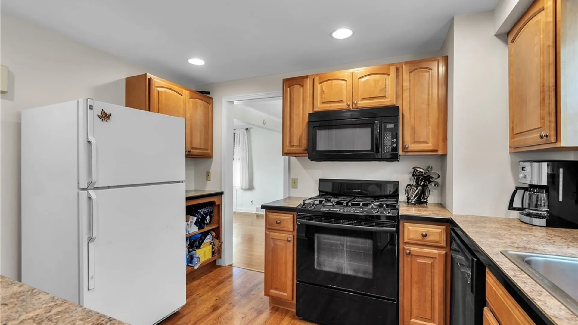 Property at 201 Lamont Drive, Amherst, NY 14226 11