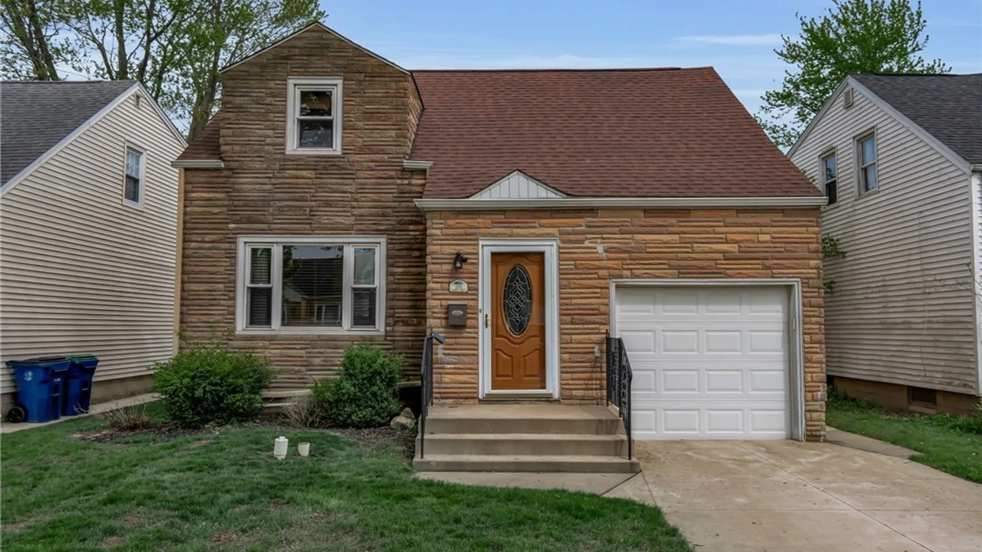 Property at 201 Lamont Drive, Amherst, NY 14226 2