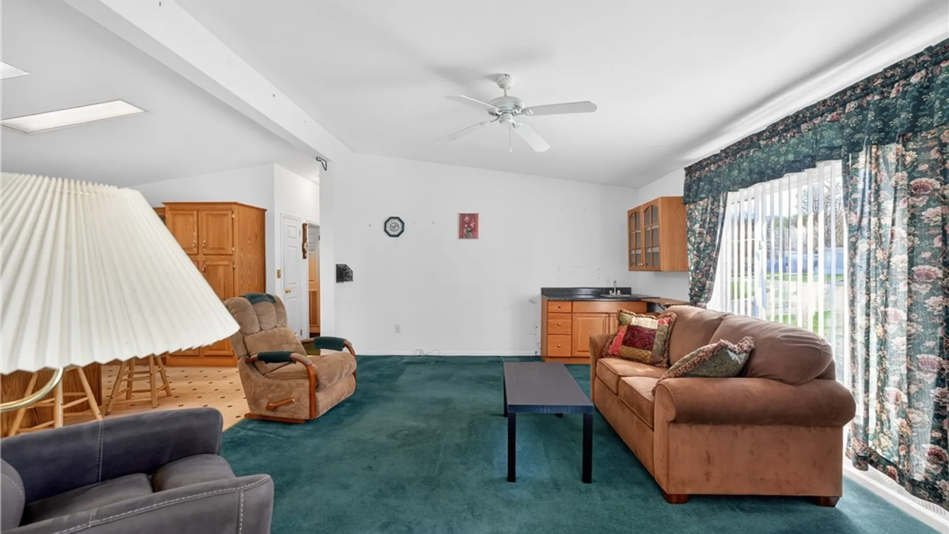 Property at 12 Waterwheel Circle, New Hartford, NY 13413 20