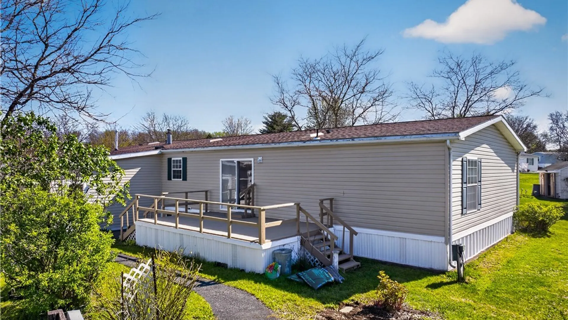 Property at 12 Waterwheel Circle, New Hartford, NY 13413 7