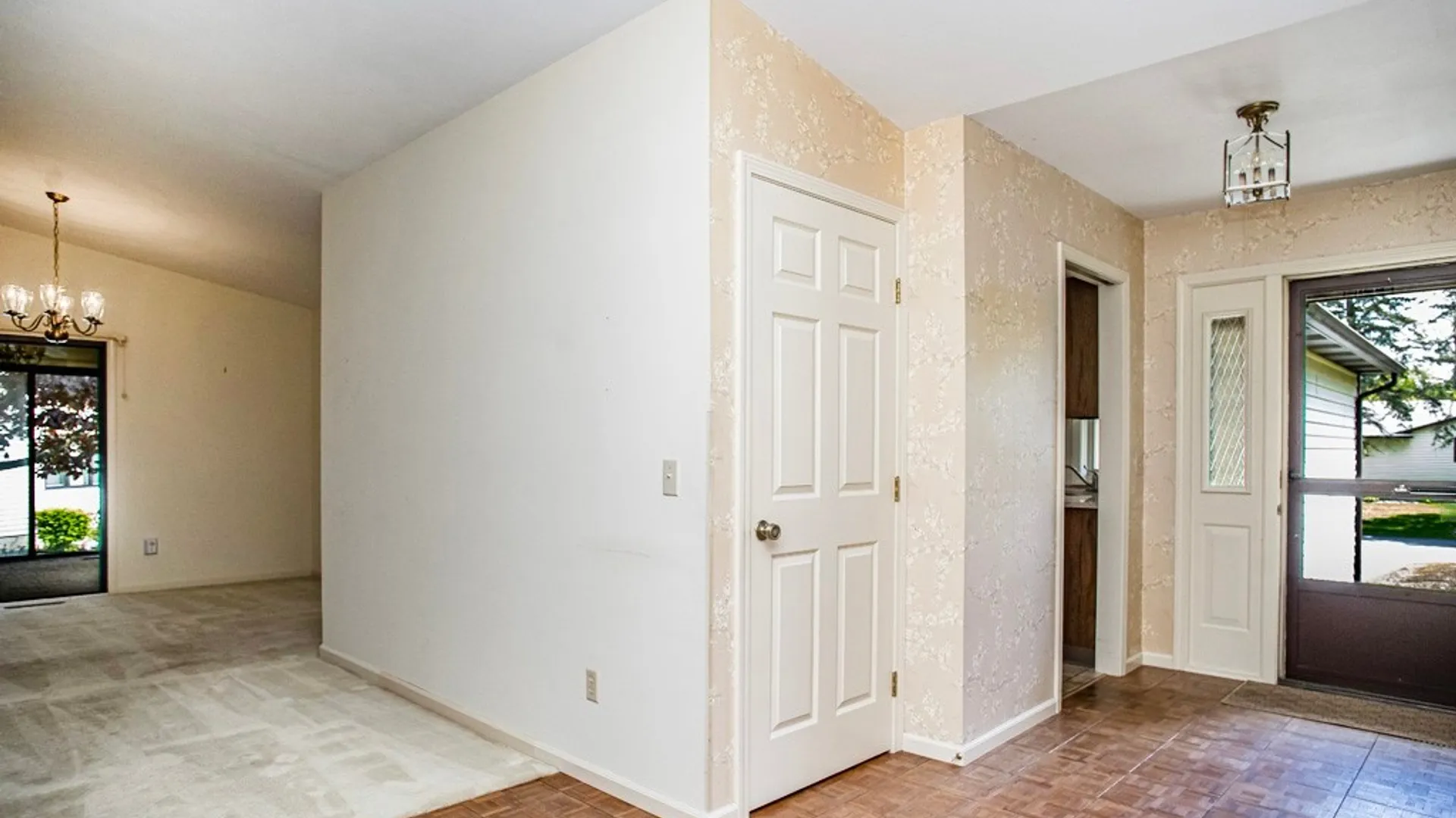 Property at 606 Kimry Moor, Manlius, NY 13066 22