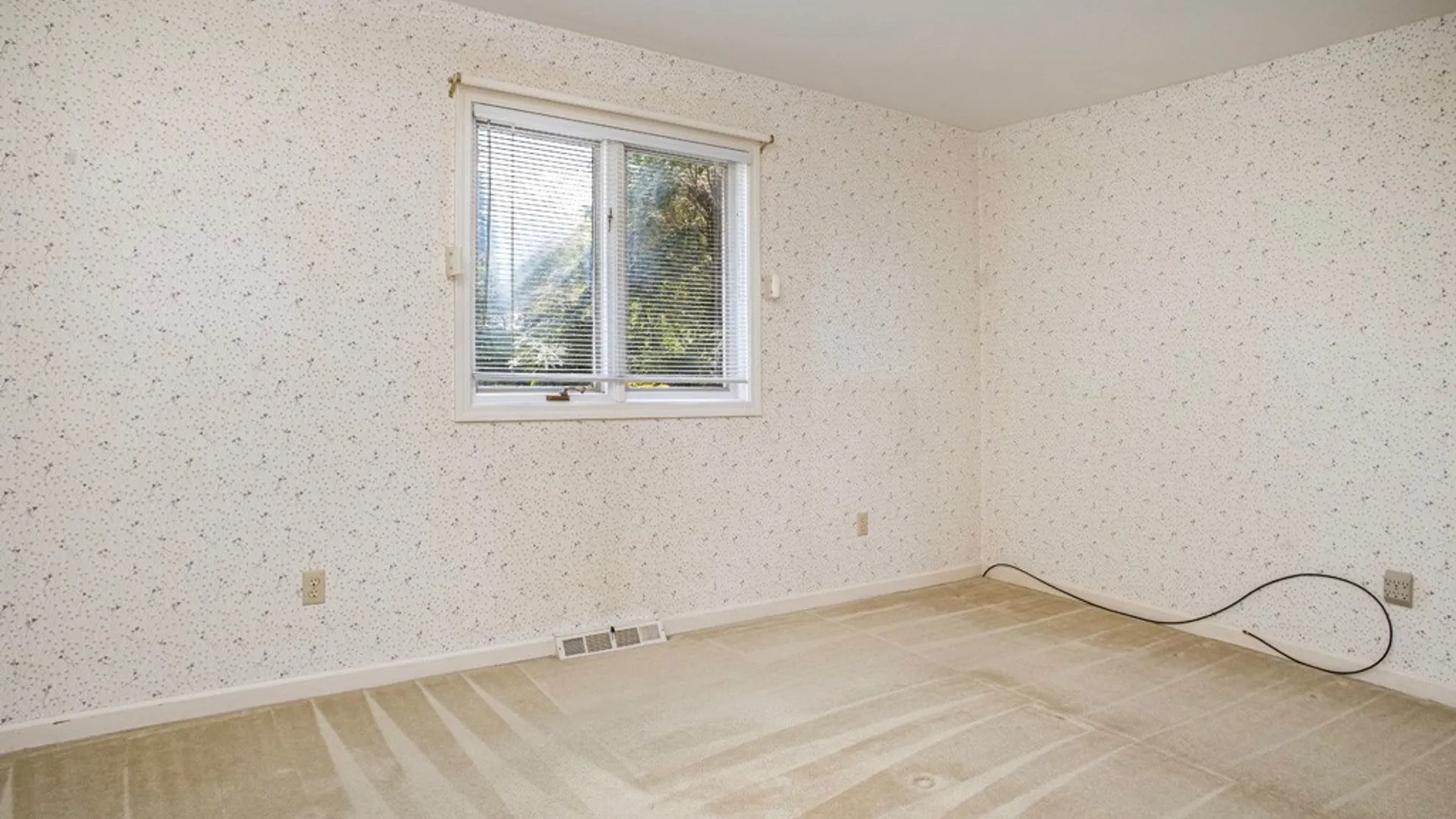 Property at 606 Kimry Moor, Manlius, NY 13066 23