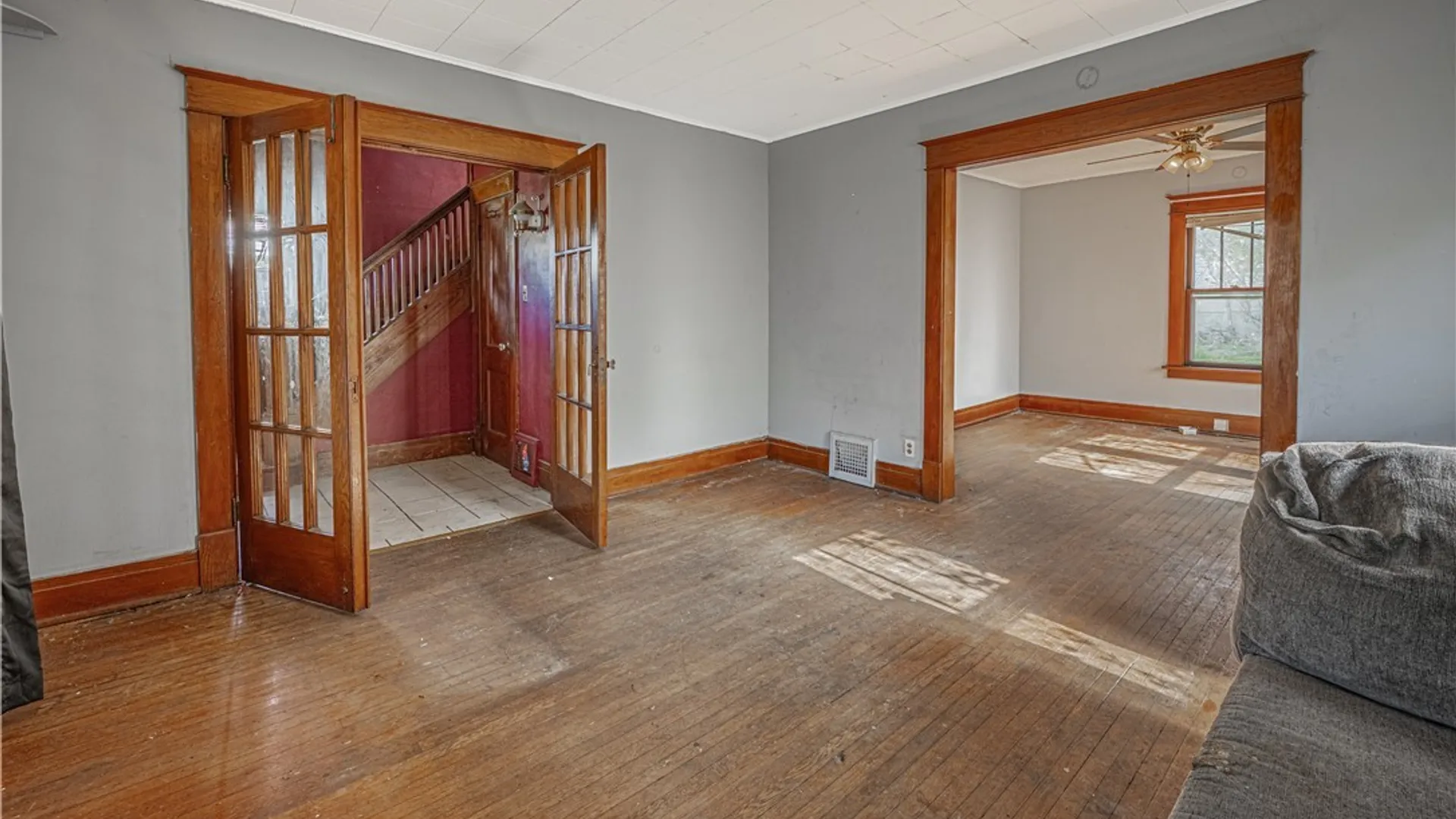Property at 2204 Ontario Avenue, Niagara Falls, NY 14305 12