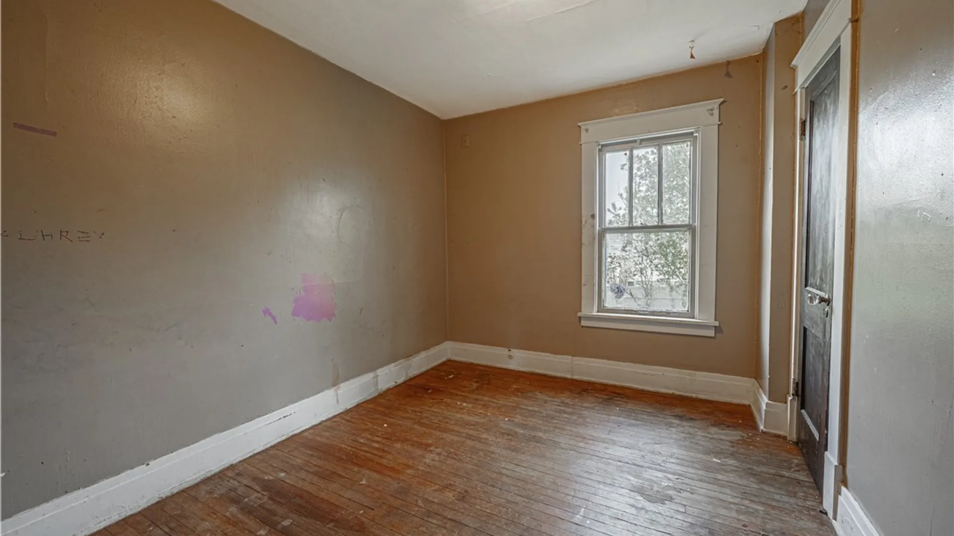 Property at 2204 Ontario Avenue, Niagara Falls, NY 14305 20