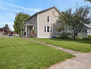 Property at 2 Pratt Road, Manchester, NY 14504