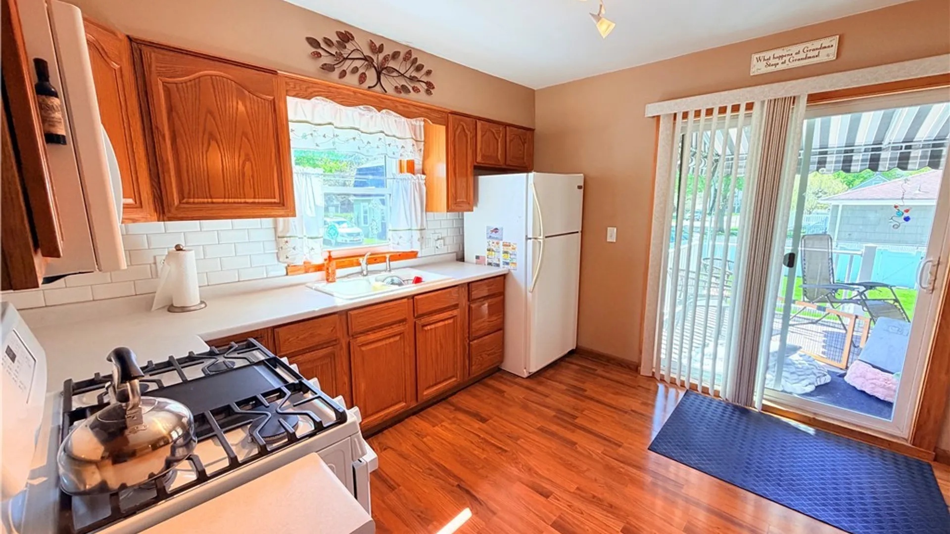 Property at 107 Downing Street, Buffalo, NY 14220 4