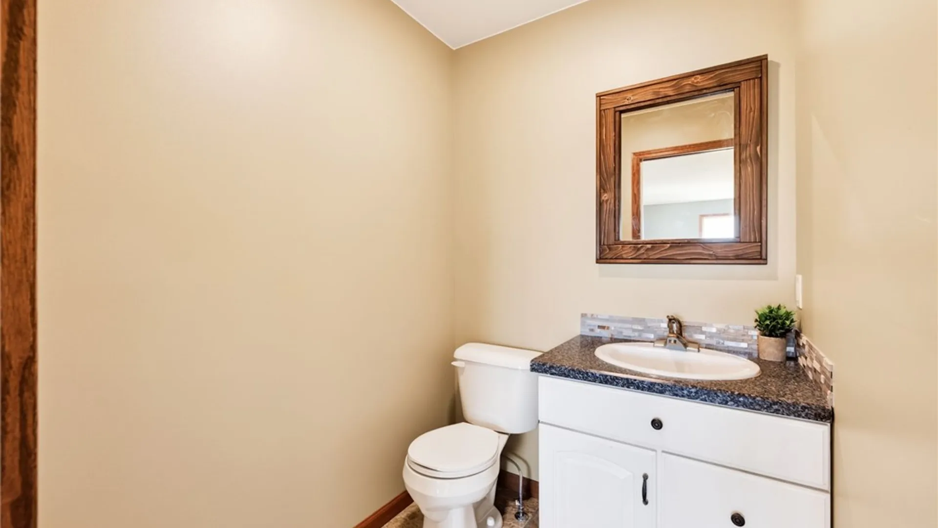 Property at 8628 Garlinghouse Road, Naples, NY 14512 5
