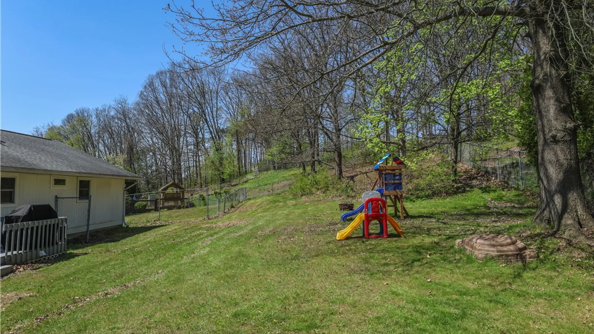 Property at 125 Bradley Court, Horseheads, NY 14845 46