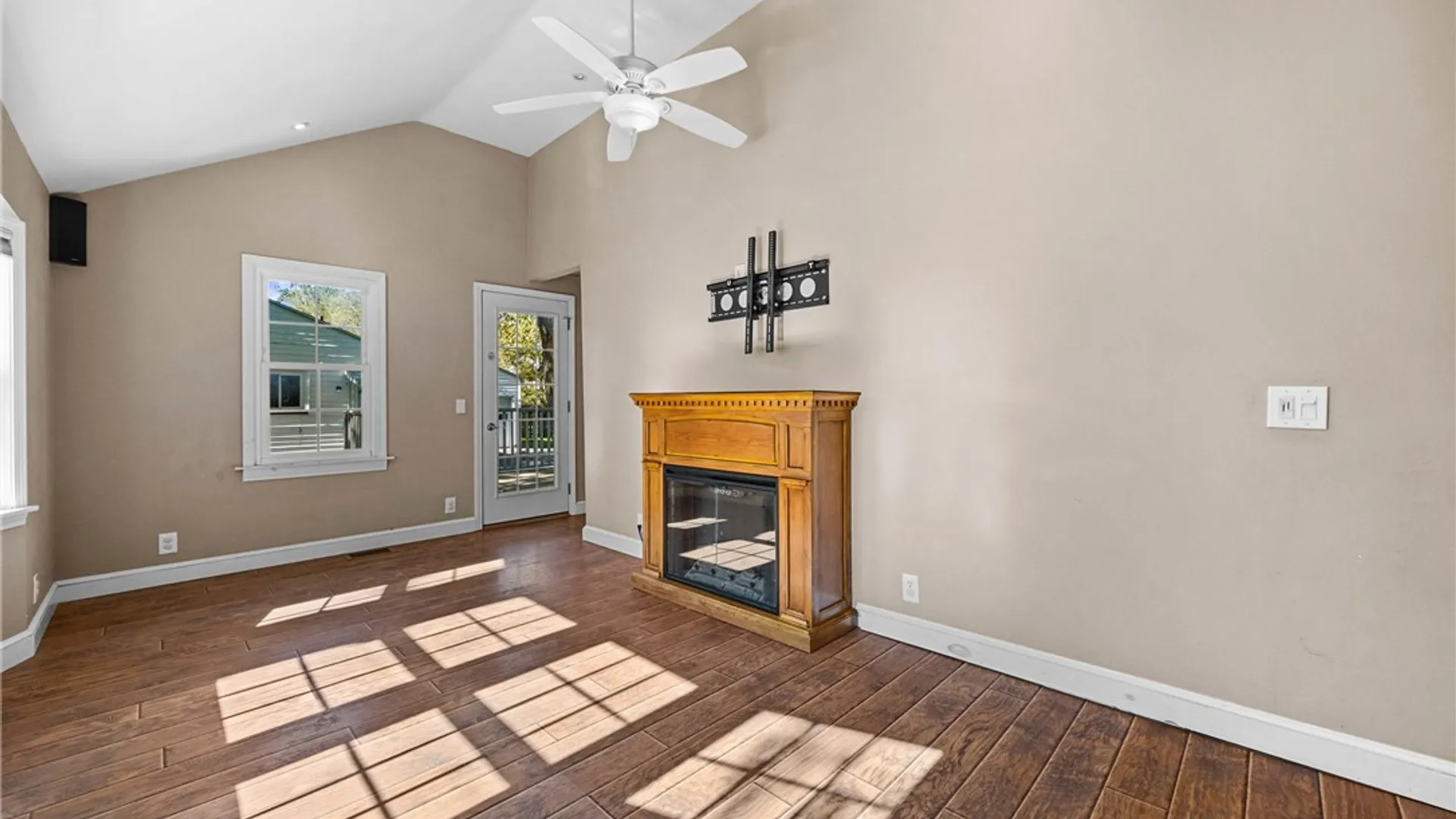Property at 311 Cobb Terrace, Brighton, NY 14620 15