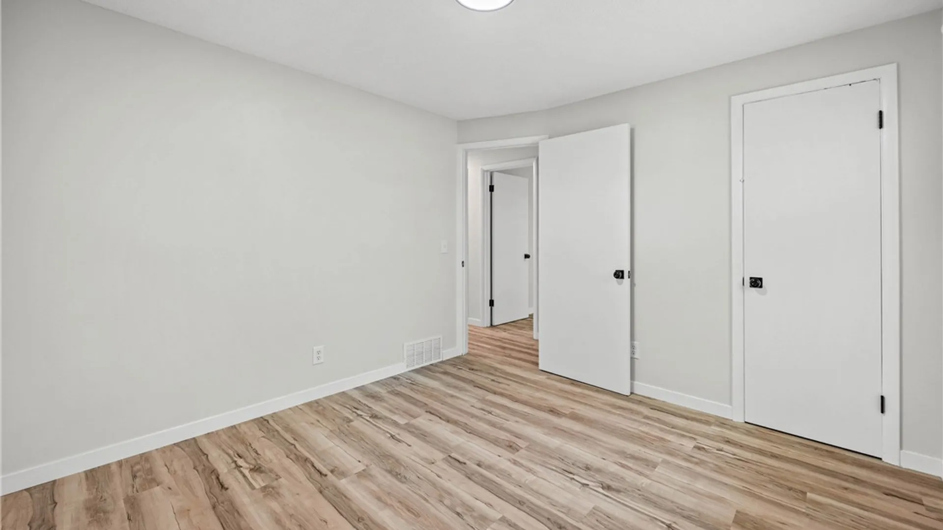 Property at 277 Wolcott Avenue, Gates, NY 14606 17