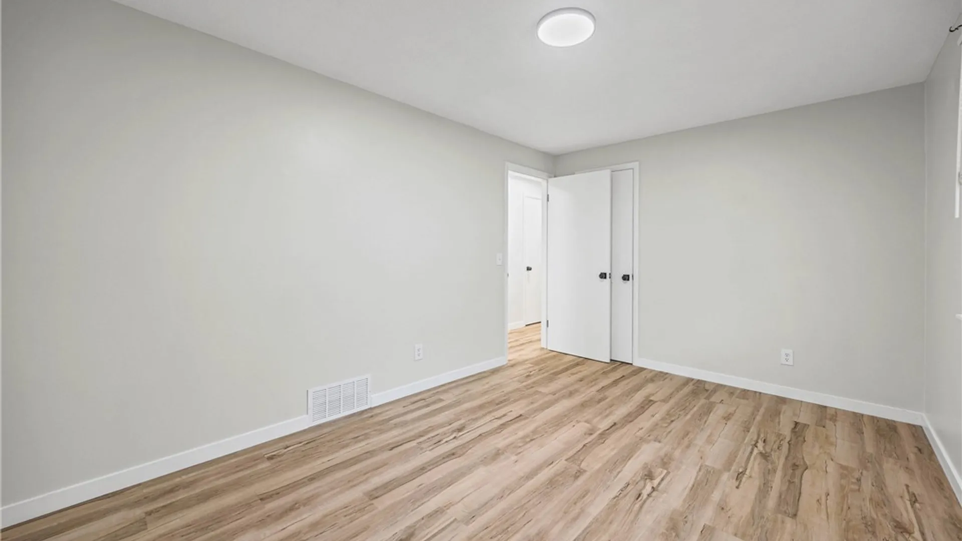 Property at 277 Wolcott Avenue, Gates, NY 14606 22