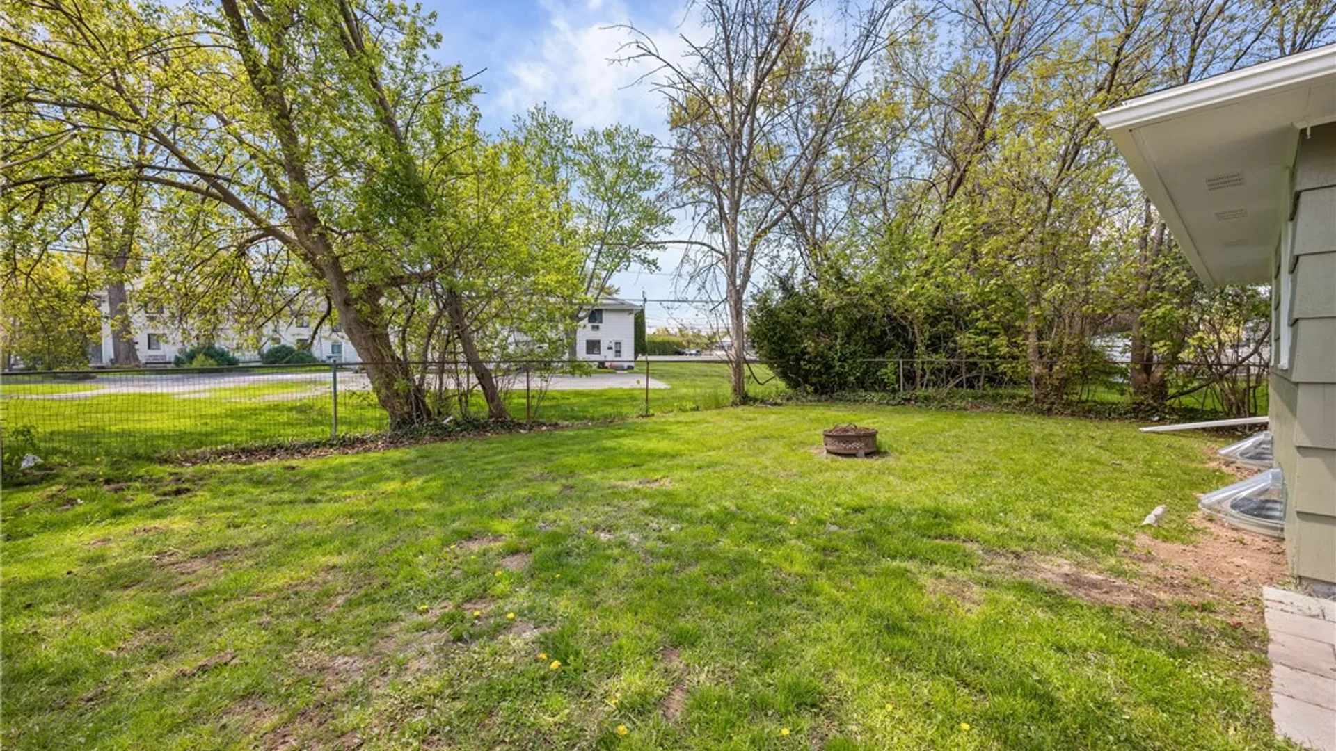 Property at 277 Wolcott Avenue, Gates, NY 14606 31