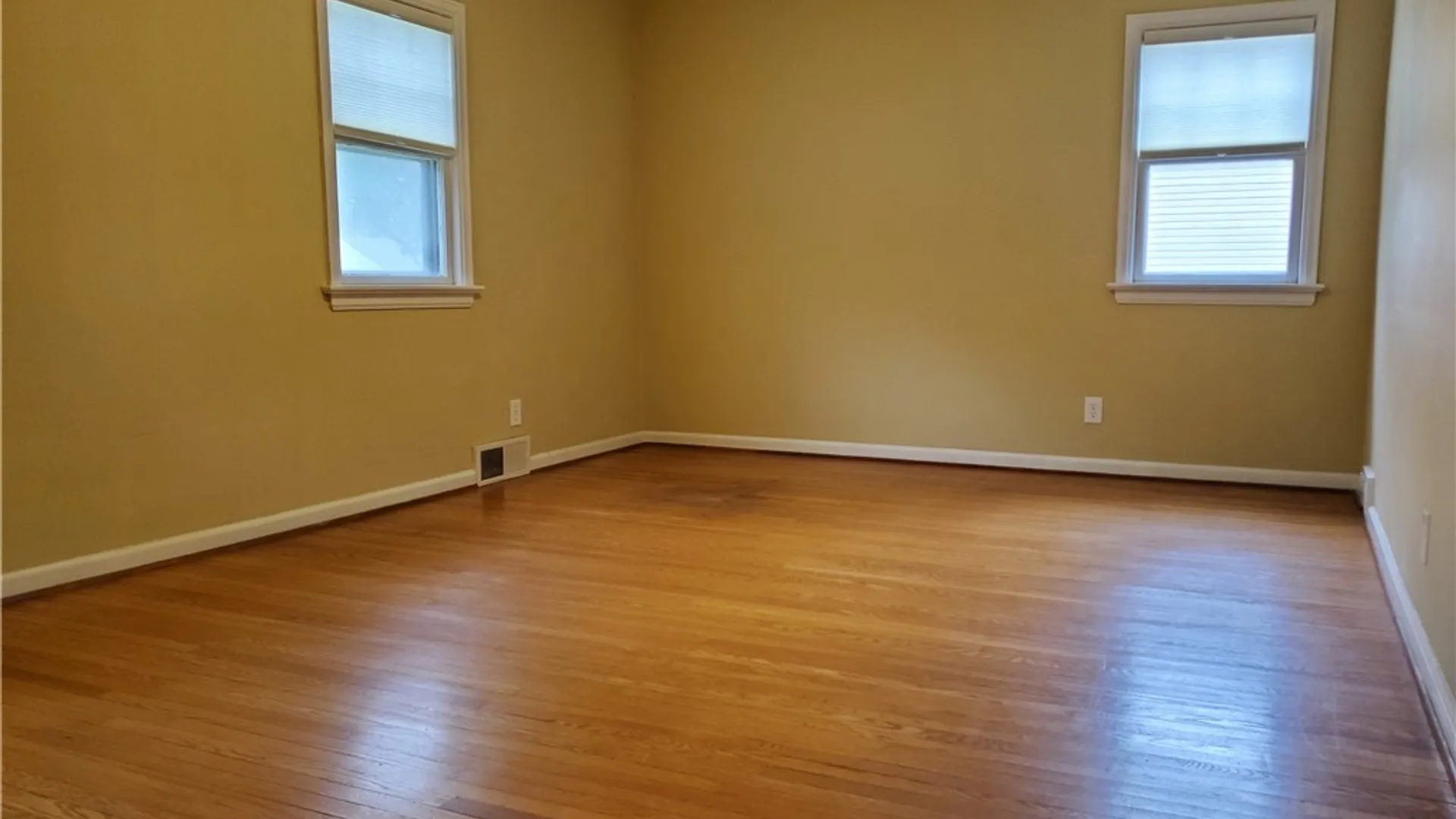 Property at 125 Sydenham Road, Irondequoit, NY 14609 12