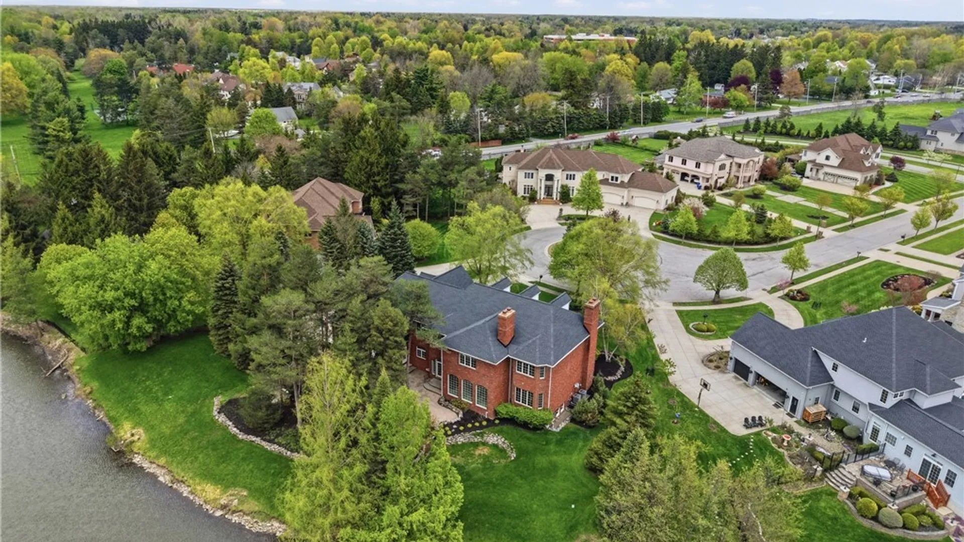 Property at 85 Galileo Drive, Amherst, NY 14221 43