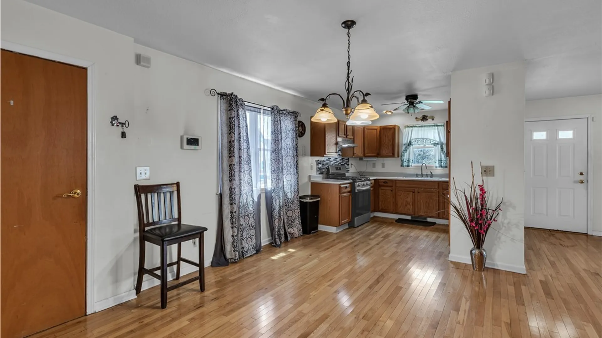 Property at 31 Johnson Street, Buffalo, NY 14212 11