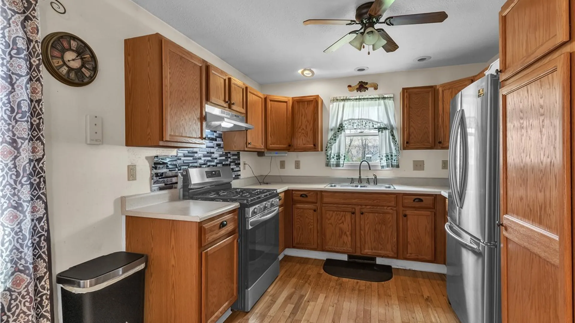 Property at 31 Johnson Street, Buffalo, NY 14212 14