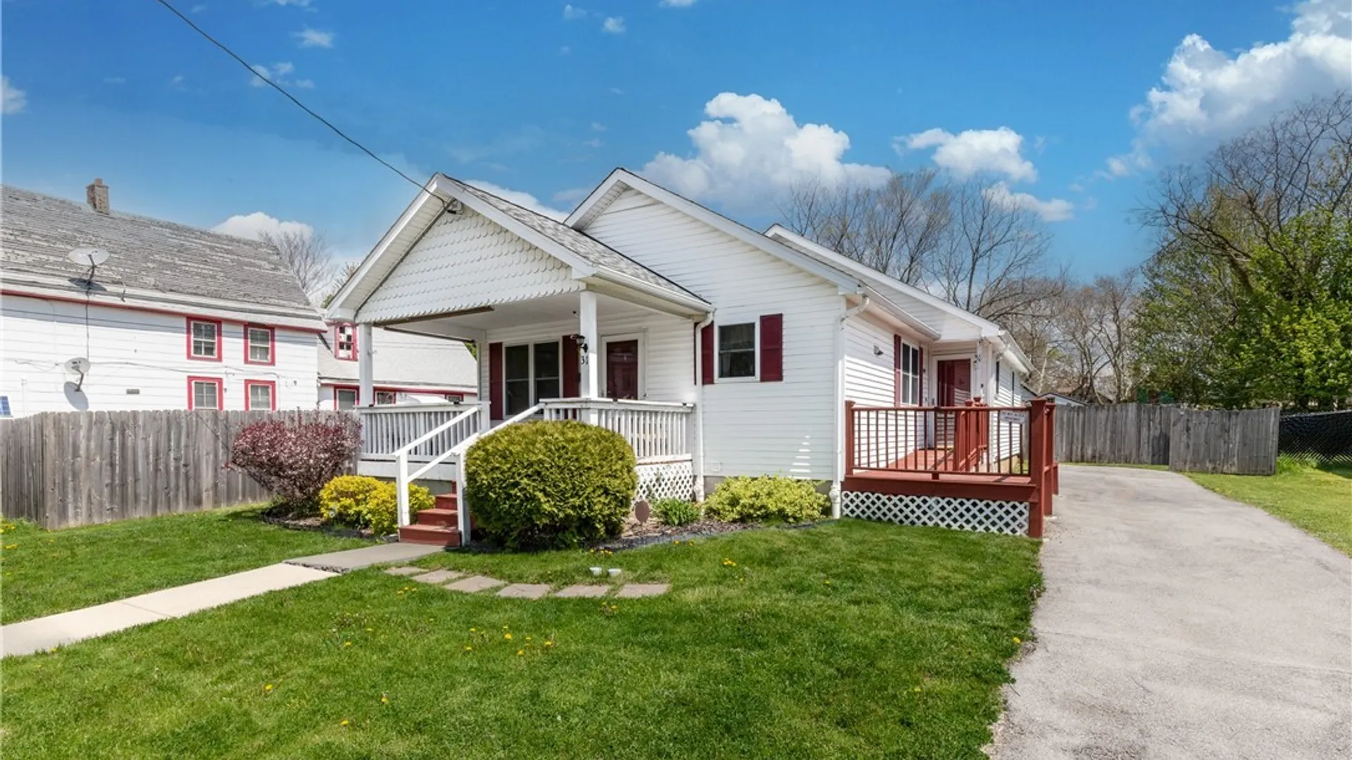 Property at 31 Johnson Street, Buffalo, NY 14212 2