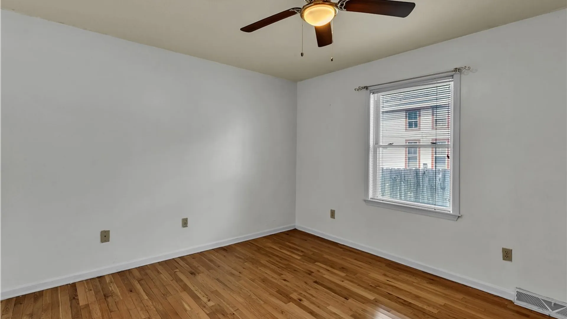 Property at 31 Johnson Street, Buffalo, NY 14212 22
