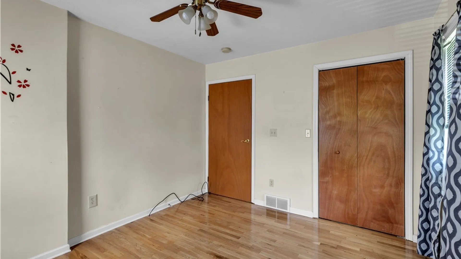 Property at 31 Johnson Street, Buffalo, NY 14212 32