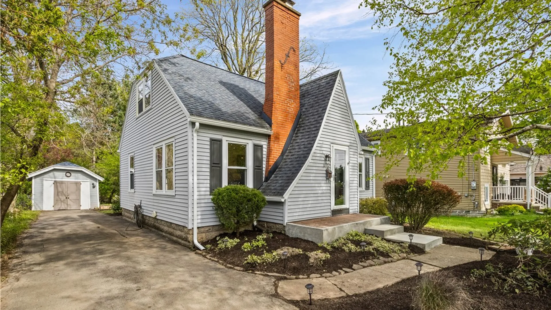 Property at 570 Edgewood Avenue, Brighton, NY 14618 2