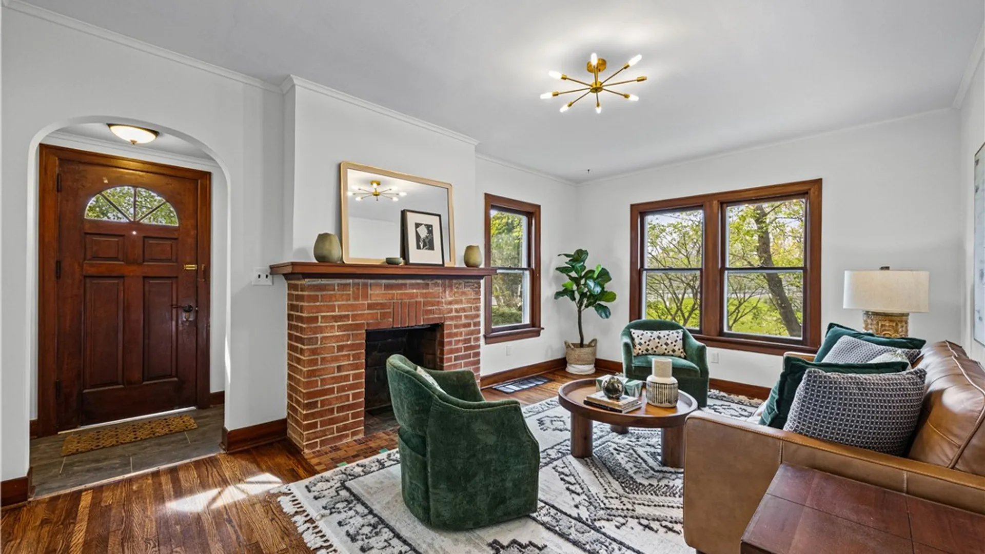 Property at 570 Edgewood Avenue, Brighton, NY 14618 3