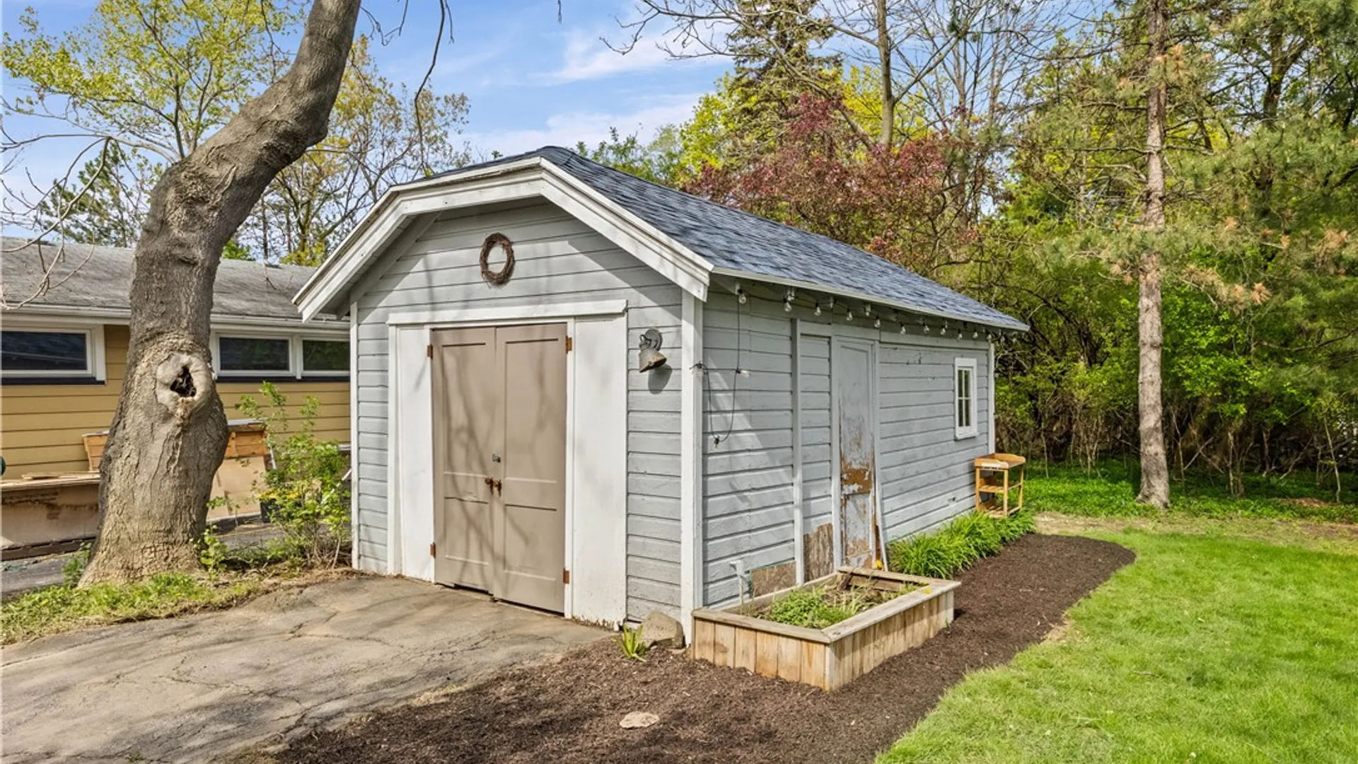 Property at 570 Edgewood Avenue, Brighton, NY 14618 32