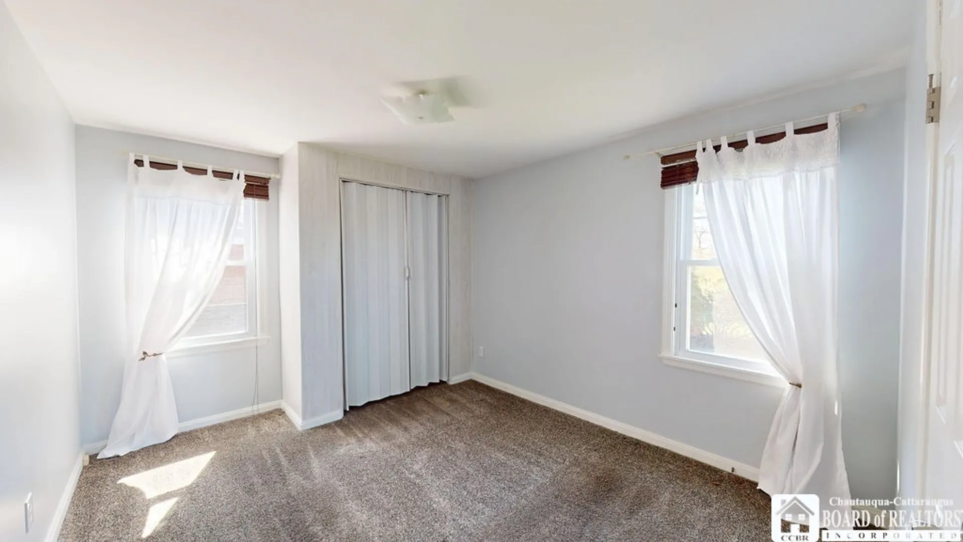 Property at 645 Mapleview Rd, Cheektowaga, NY 14225 20