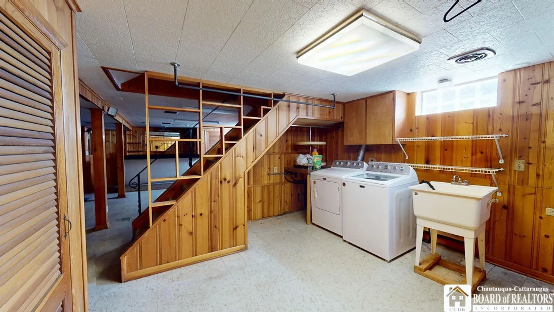 Property at 645 Mapleview Rd, Cheektowaga, NY 14225 38