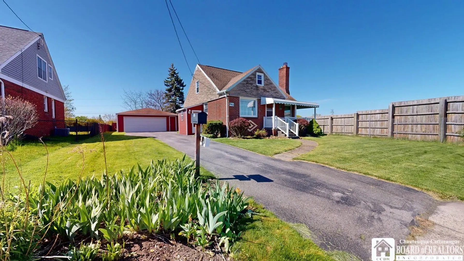 Property at 645 Mapleview Rd, Cheektowaga, NY 14225 5