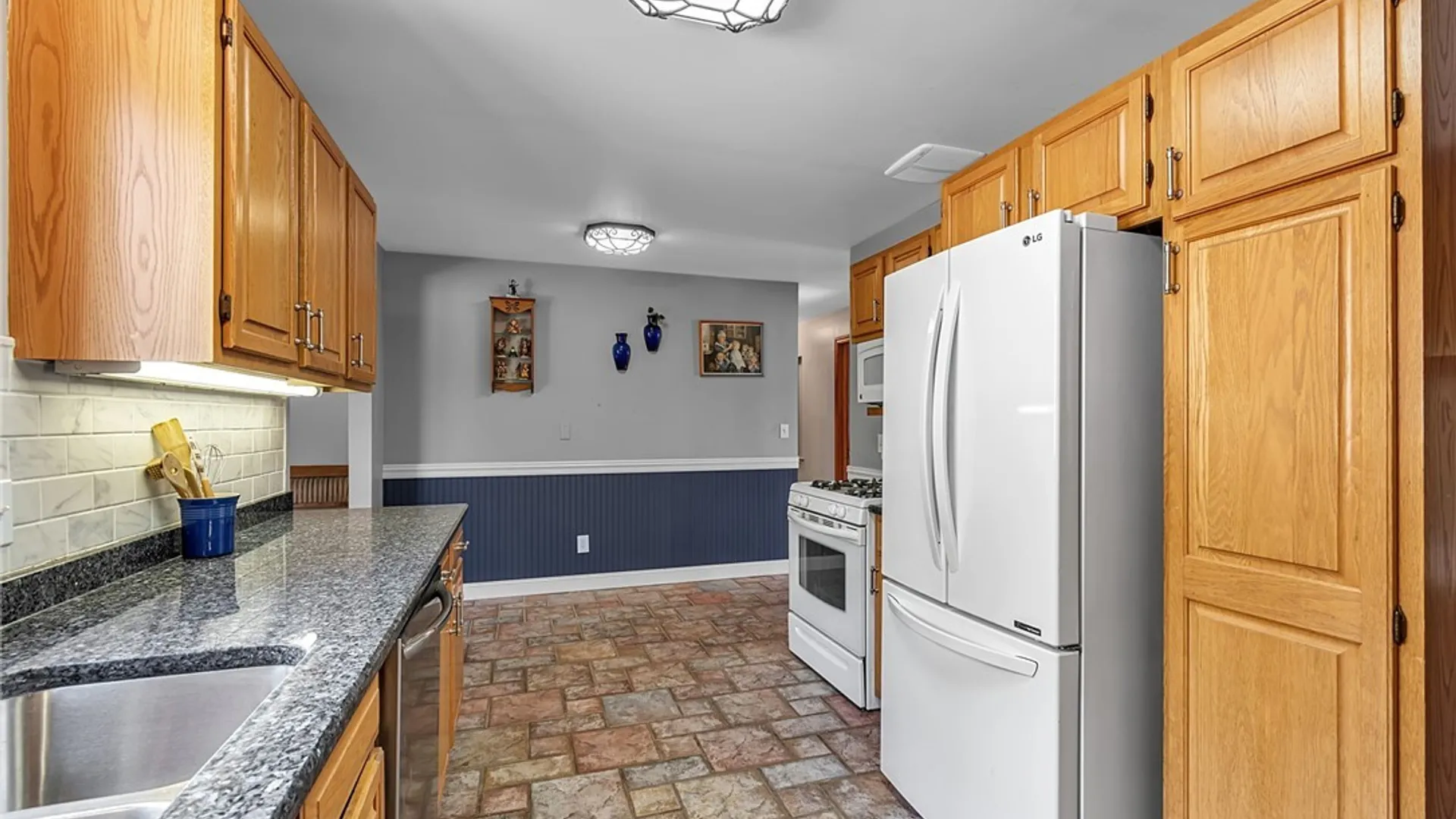 Property at 59 Weigand Street, West Seneca, NY 14224 21