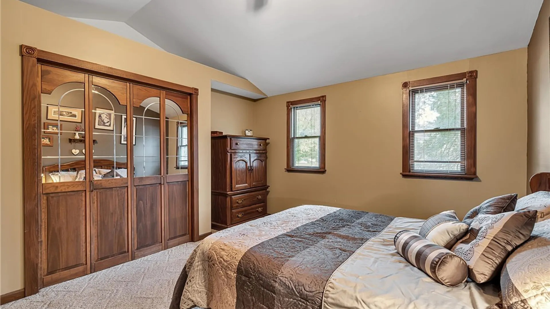 Property at 59 Weigand Street, West Seneca, NY 14224 32