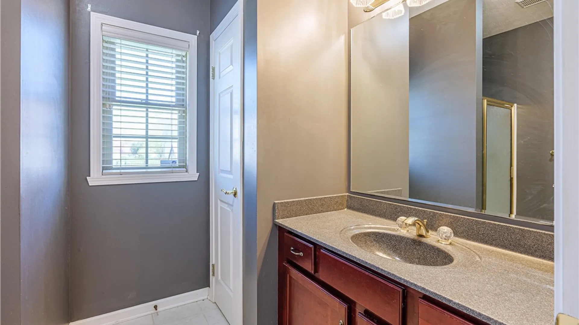 Property at 133 Leamington Circle, Greece, NY 14626 29